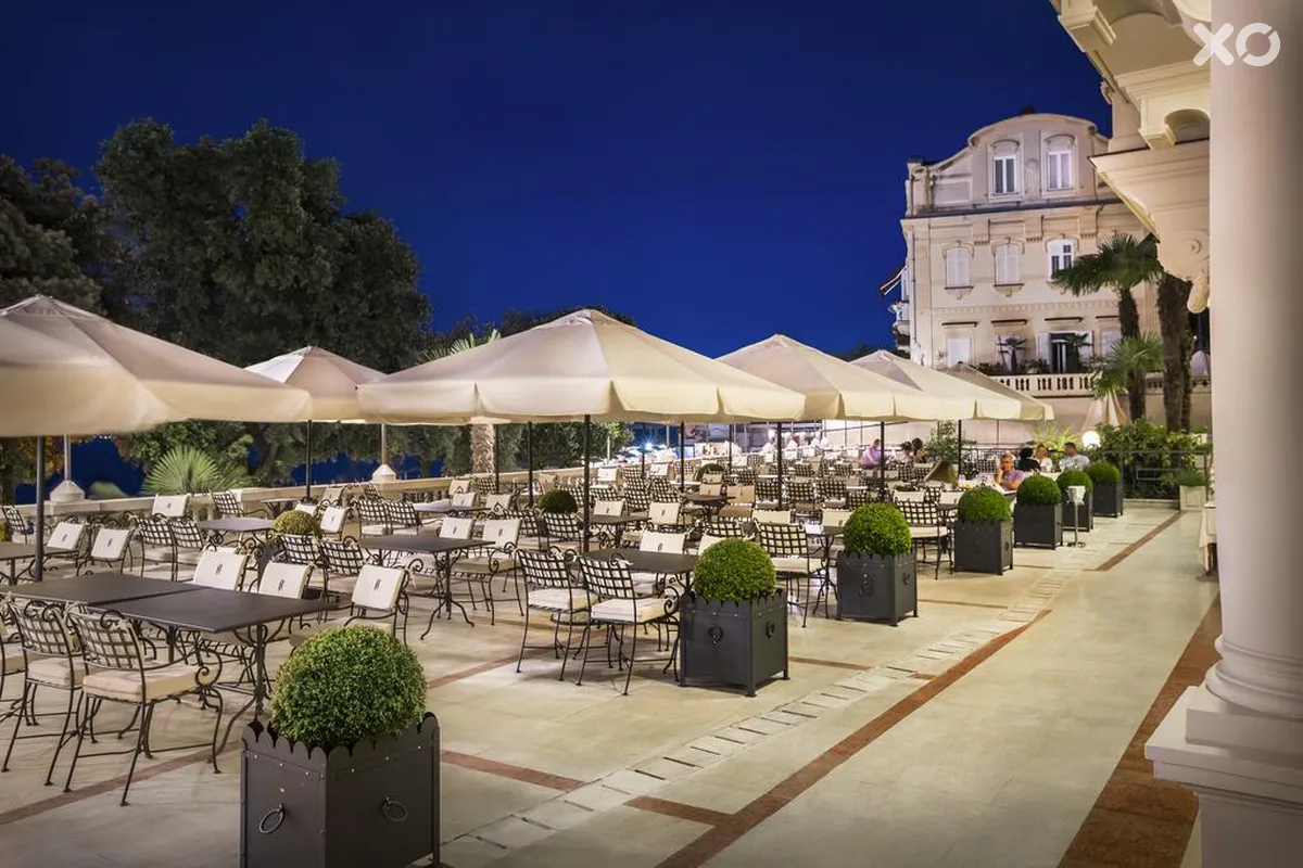 Palace Bellevue Hotel