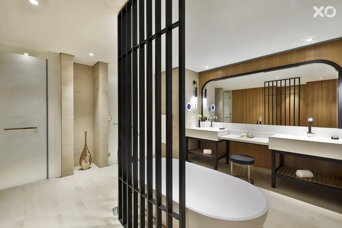 DoubleTree by Hilton Dubai - Business Bay