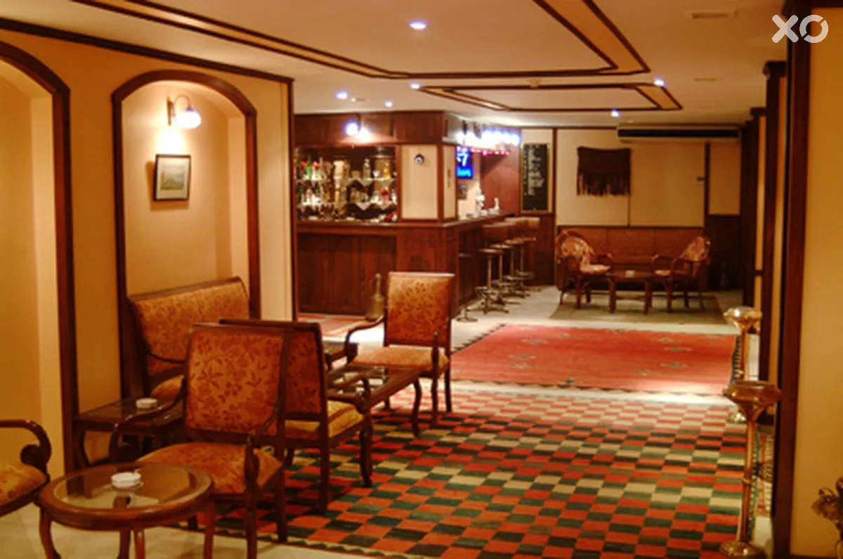 Hali Hotel