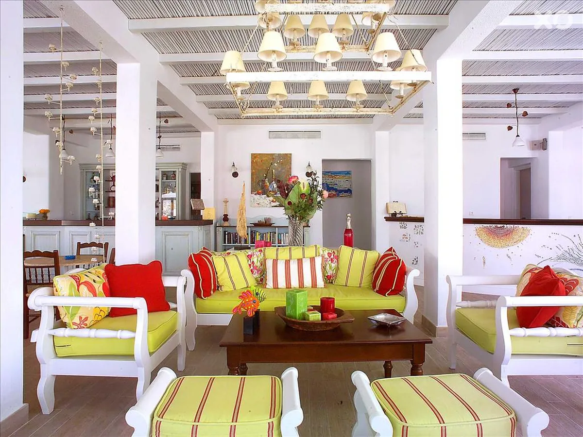 Pelican Town Art Hotel