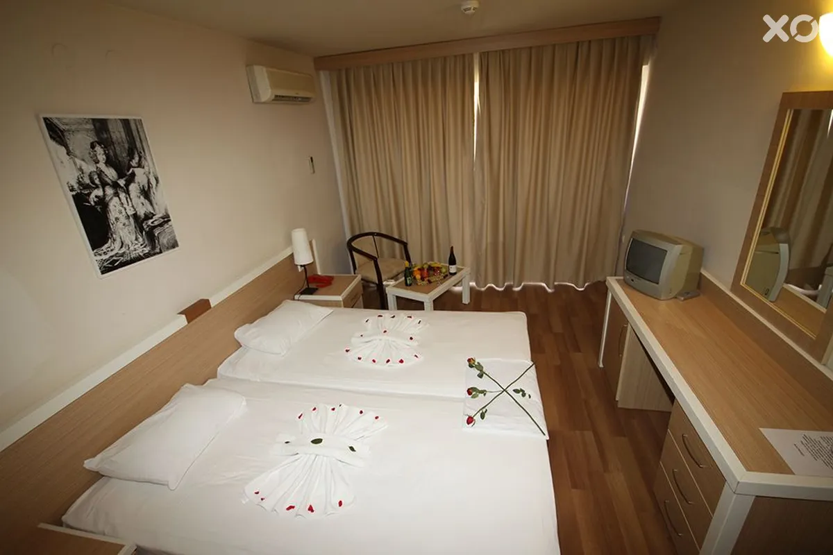 Tuntas Beach Hotel Altinkum
