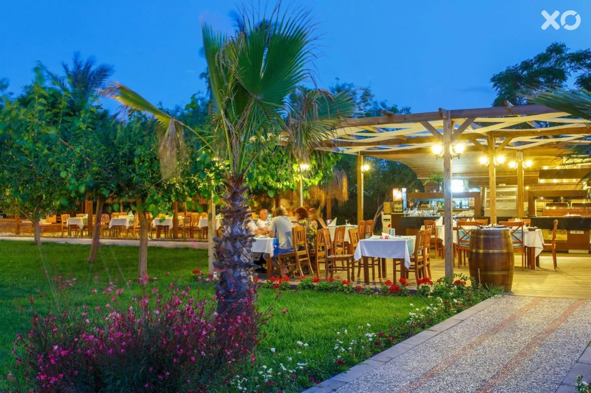 Lucida Beach Hotel