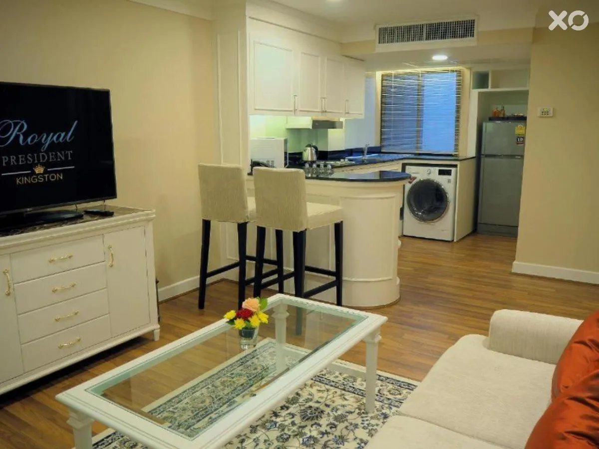 Kingston Suites
