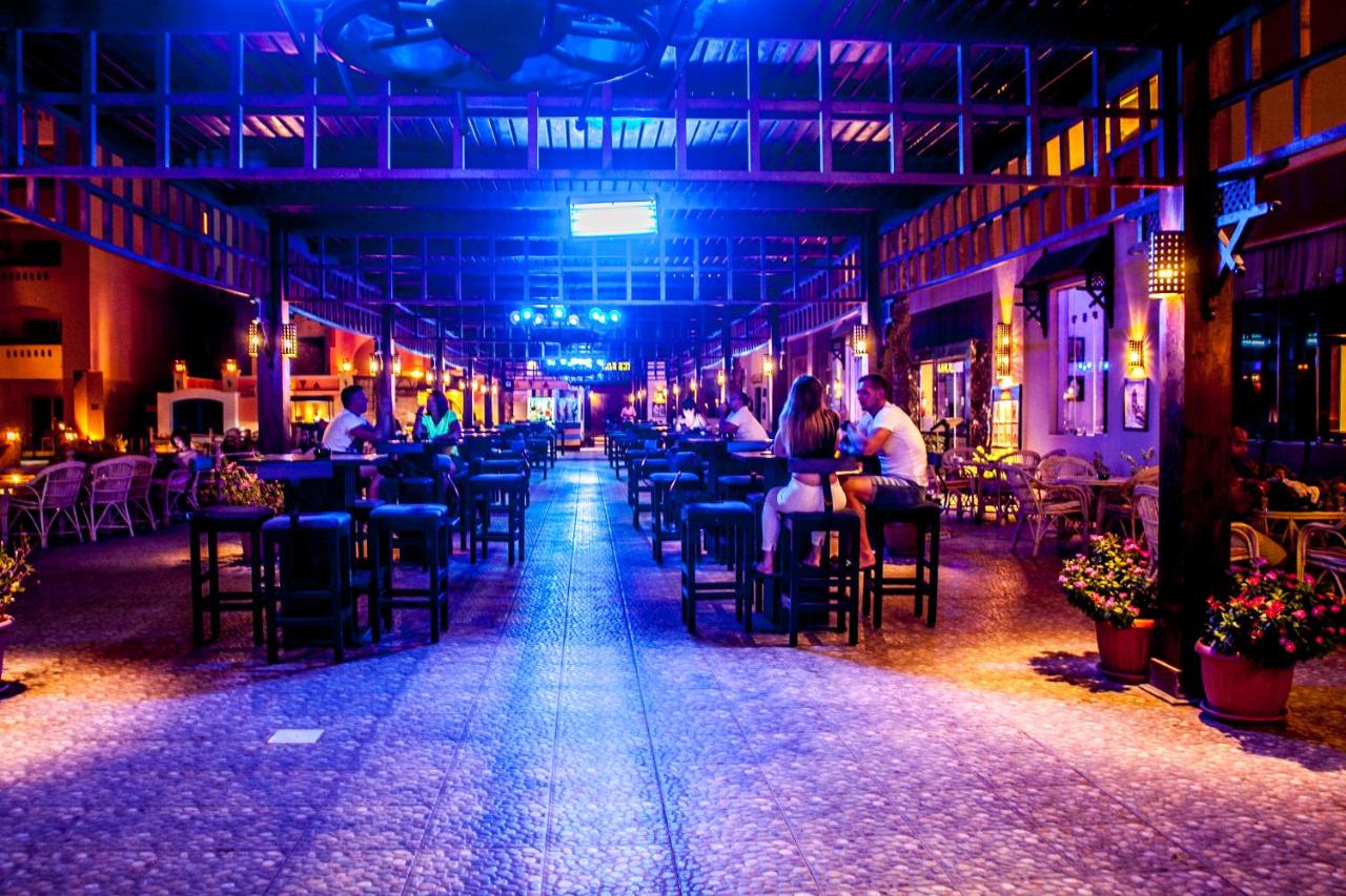 El Karma Aqua Beach Resort