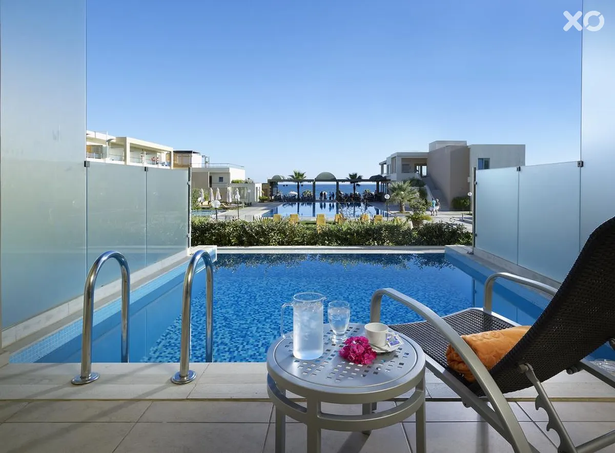 Minoa Palace Resort & Spa Hotel