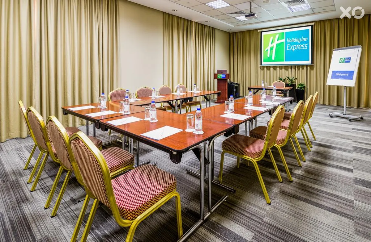 Holiday Inn Express Dubai Jumeirah