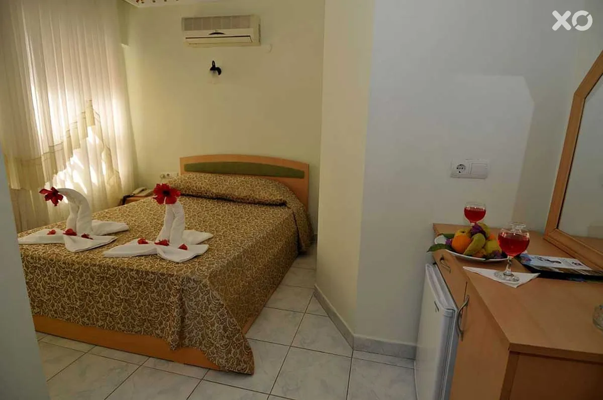 Eras Hotel