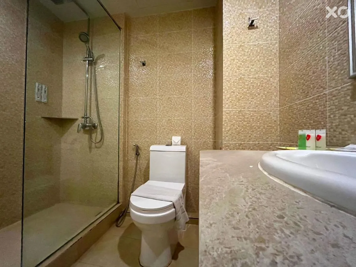 B Buri Hotel