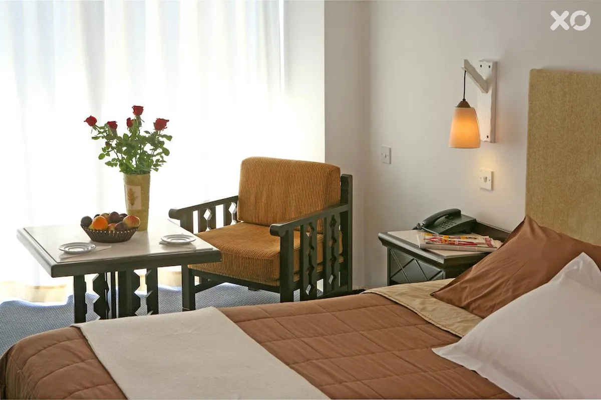 Navarria Hotel