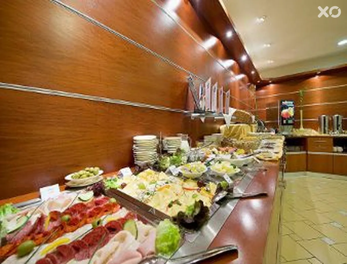 Ramada Airport Hotel Prague