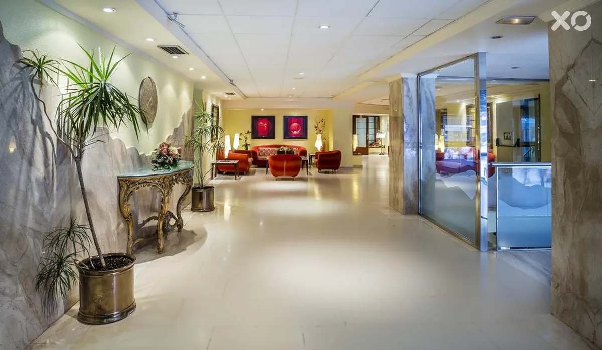 Avenida Hotel