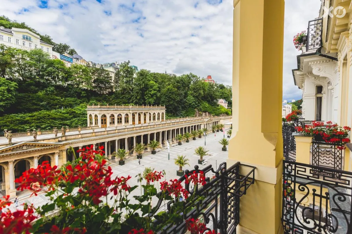 Astoria Hotel & Medical Spa