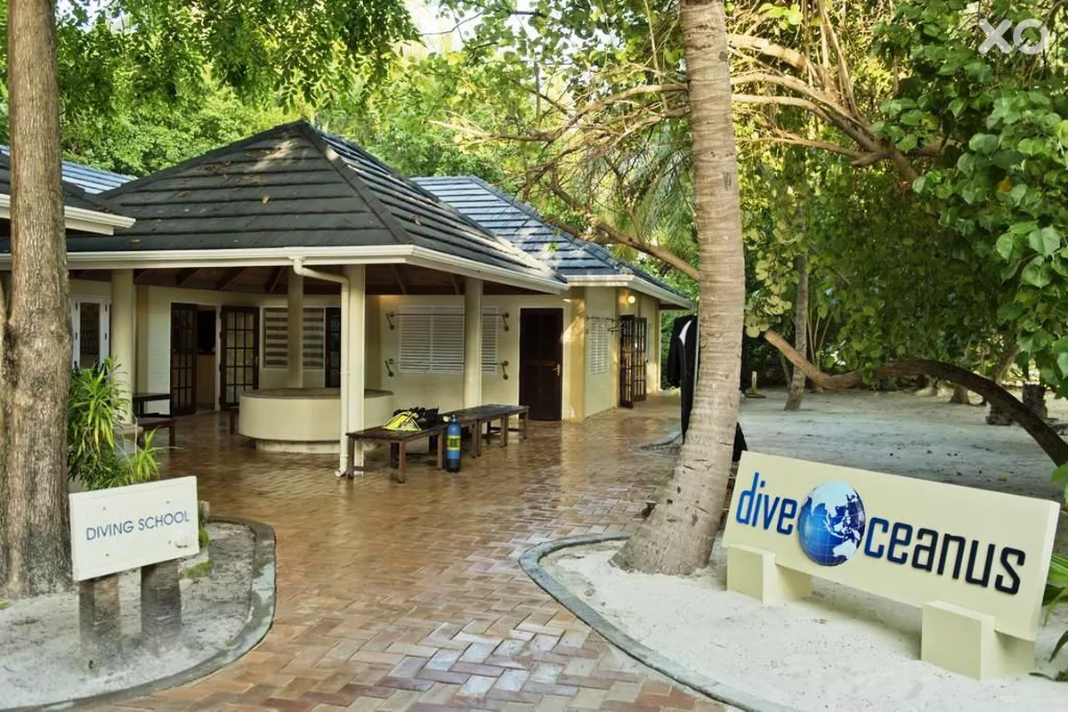 Royal Island Resort & Spa
