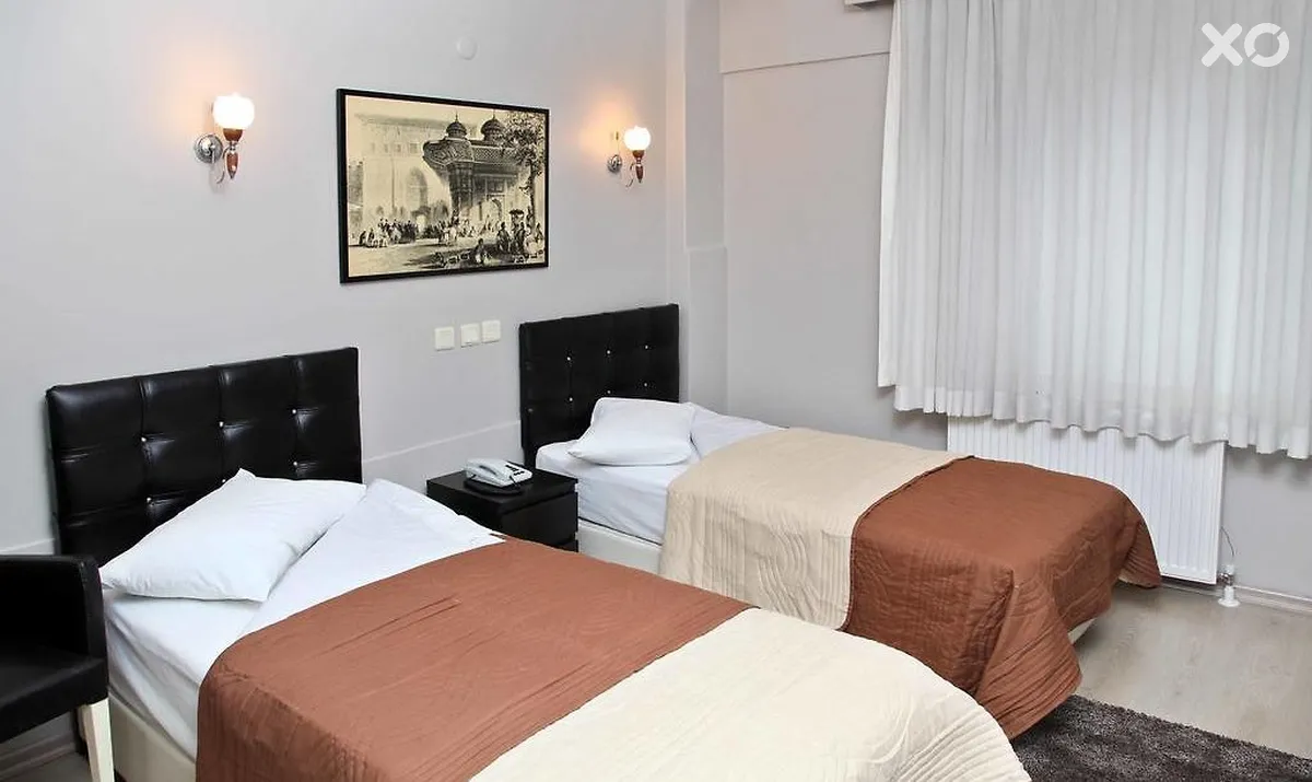 Tanin Hotel
