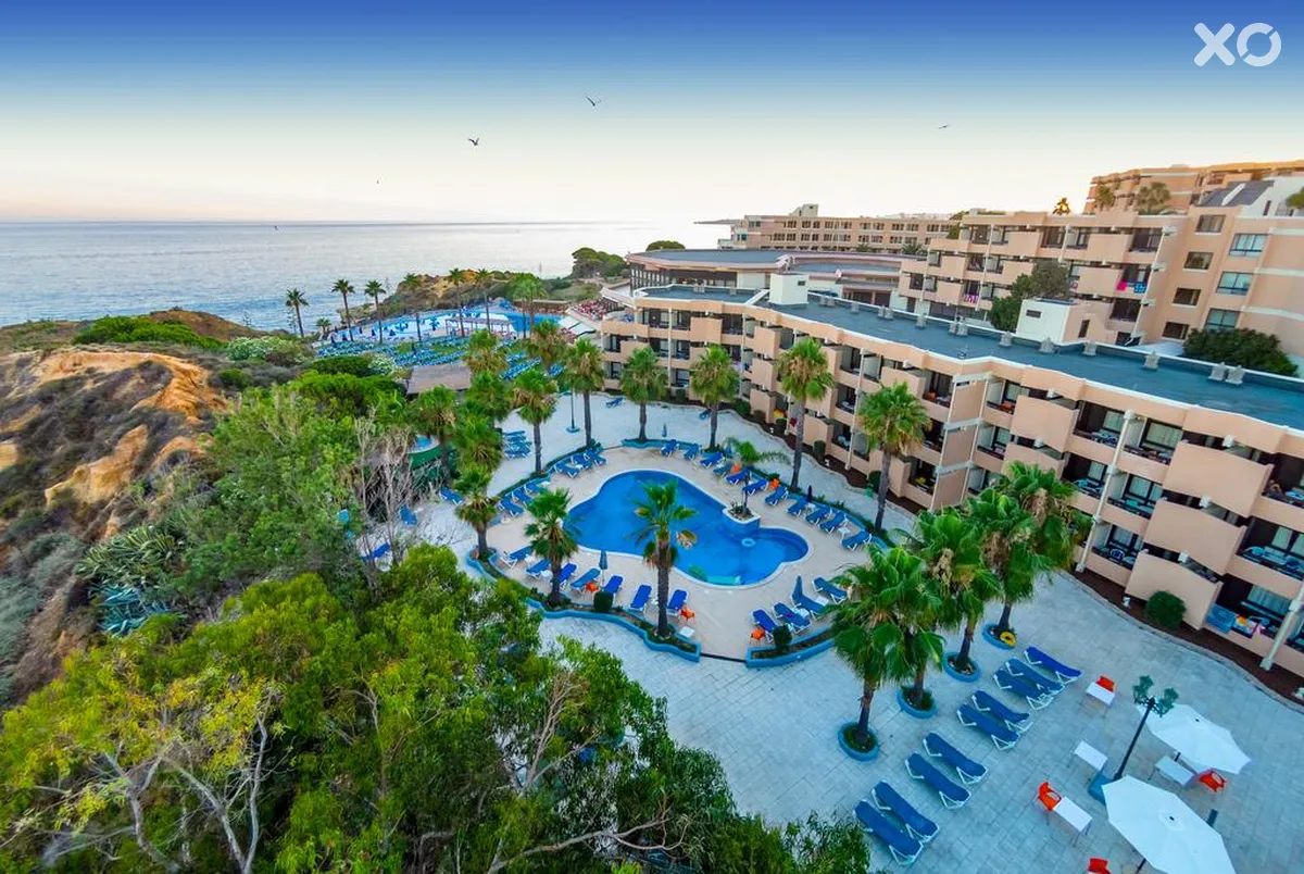 Auramar Beach Resort