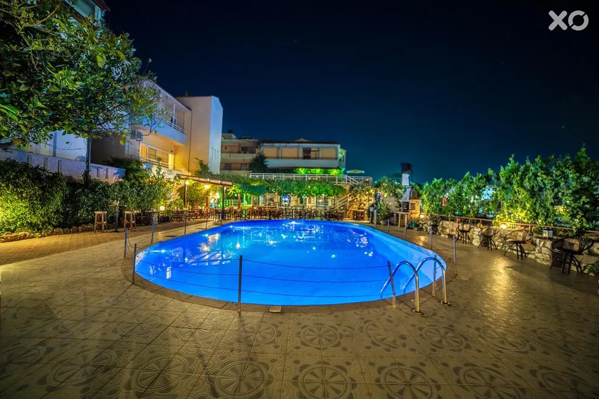 Roxani Hotel