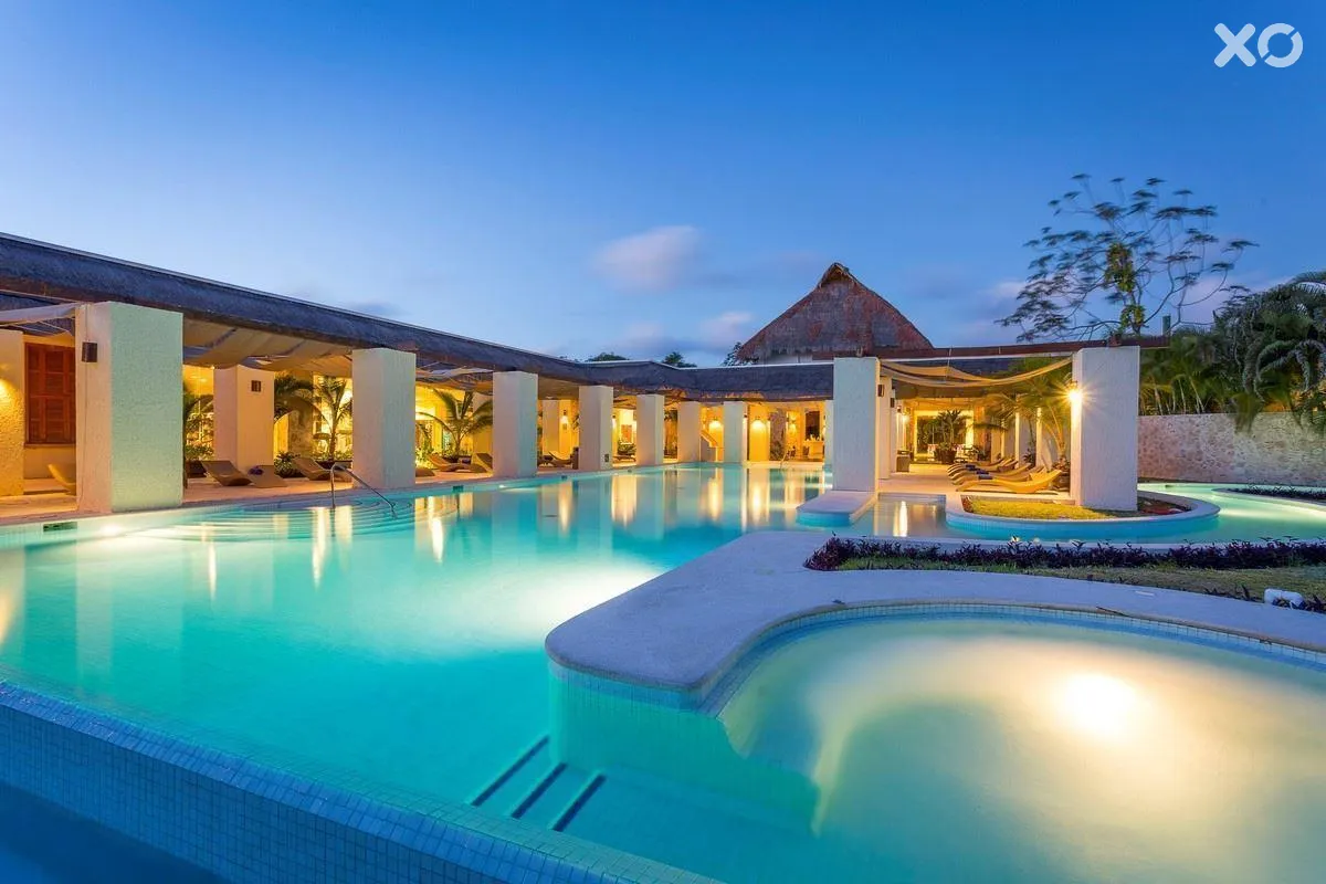 Grand Palladium Colonial Resort & Spa
