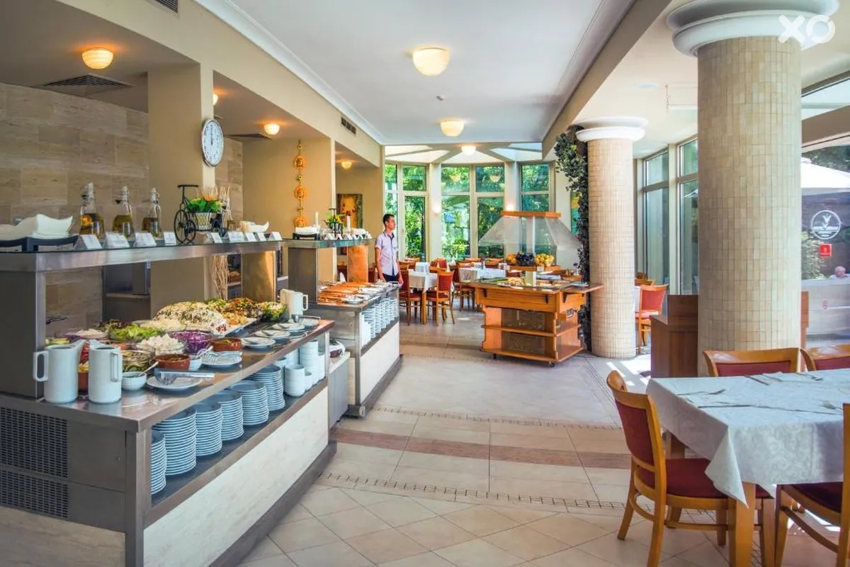 Jeravi Hotel