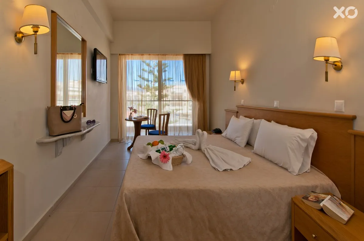 Minos Hotel