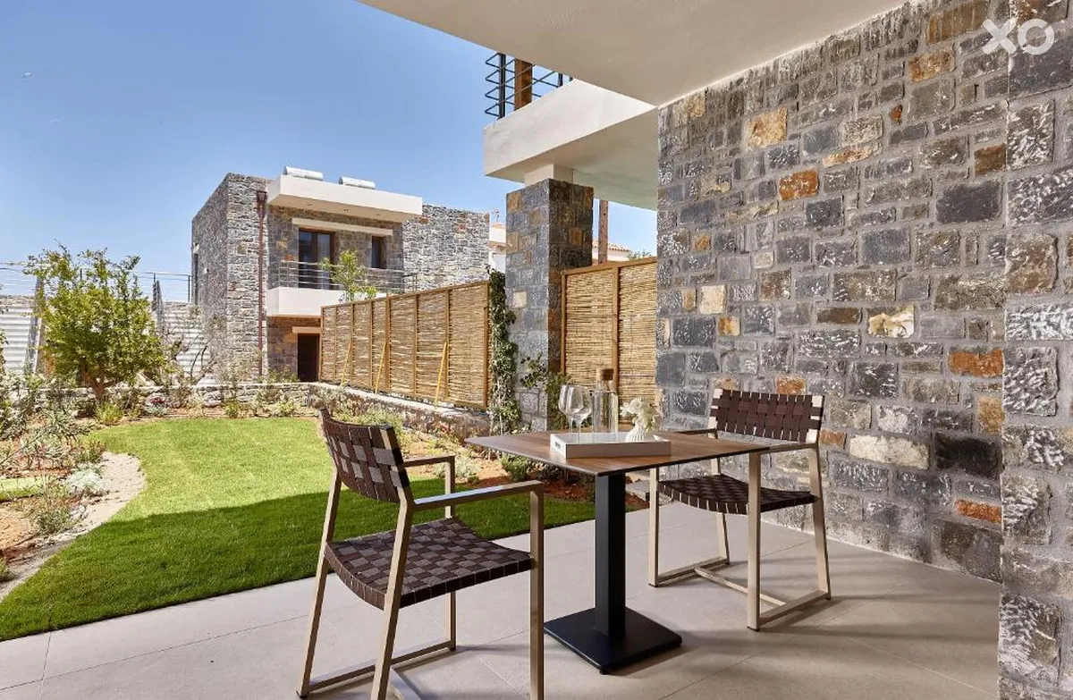 Volta Suites & Villas