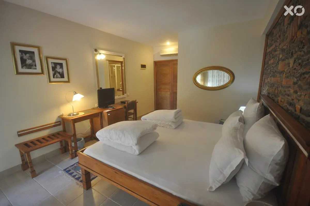 El Vino Hotel & Suites