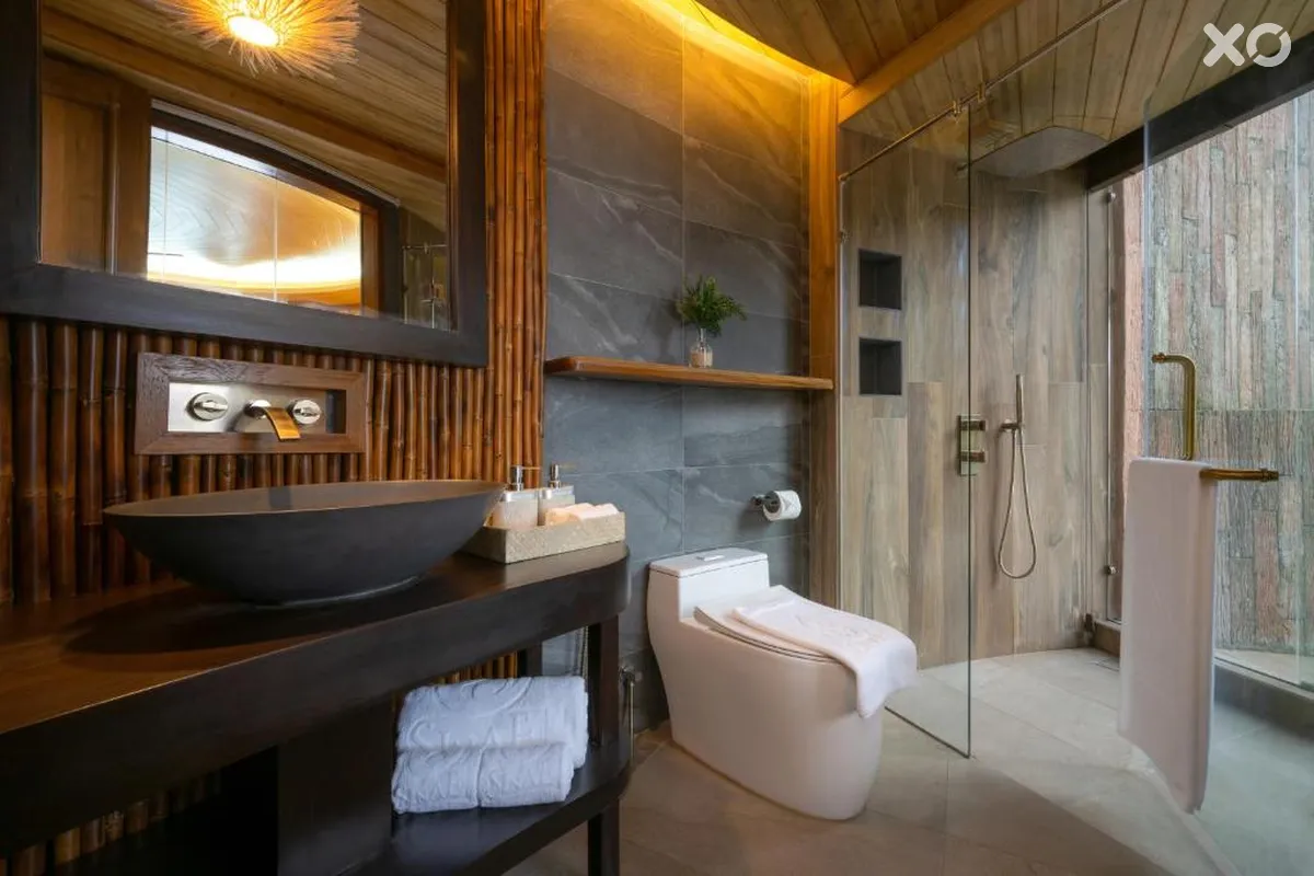 Sinae Phuket Luxury Hotel