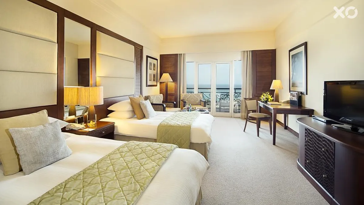 Danat Jebel Dhanna Resort