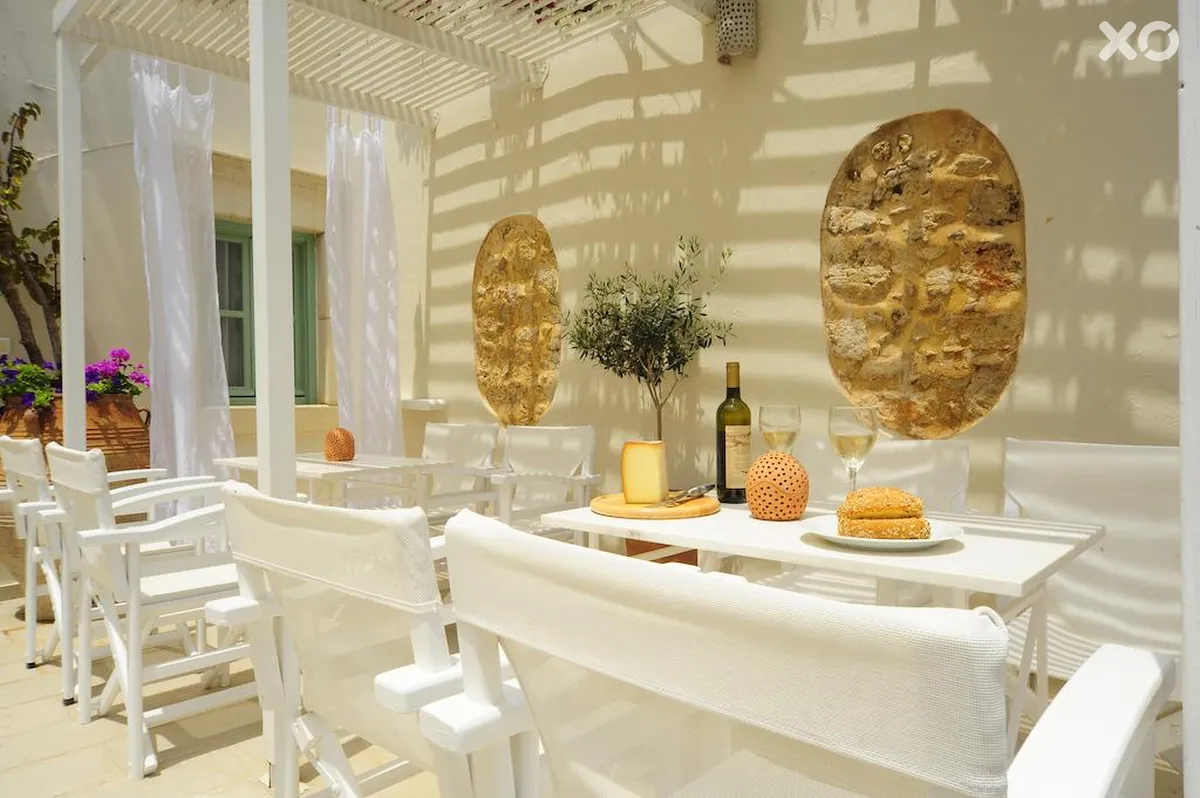Mythos Suites Hotel