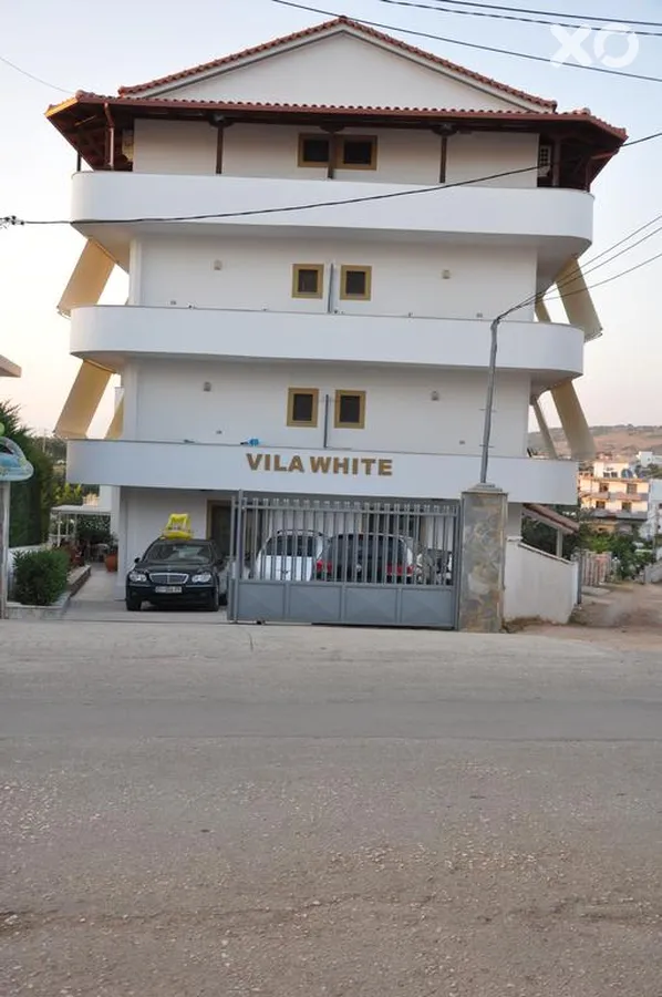 Vila White