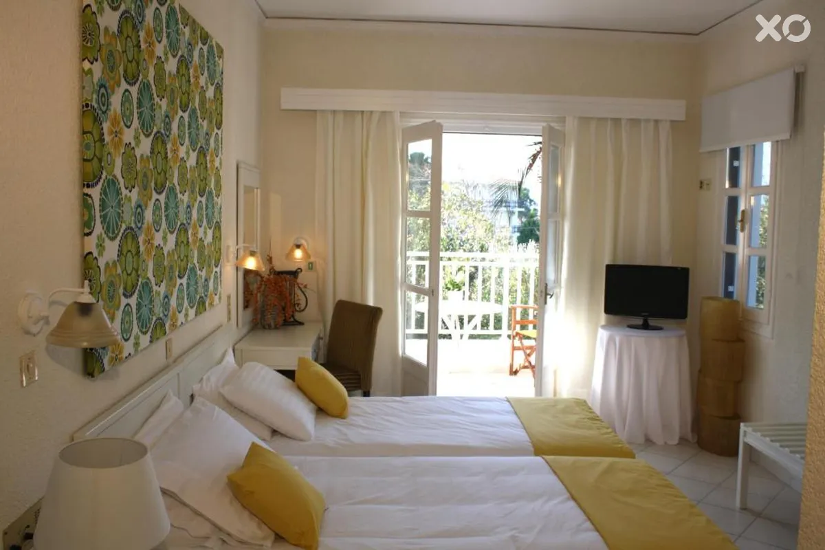 Hydrele Beach Hotel & Village
