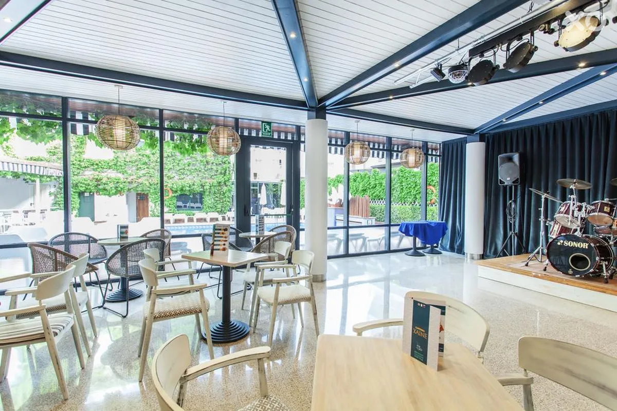 Xaine Park Hotel