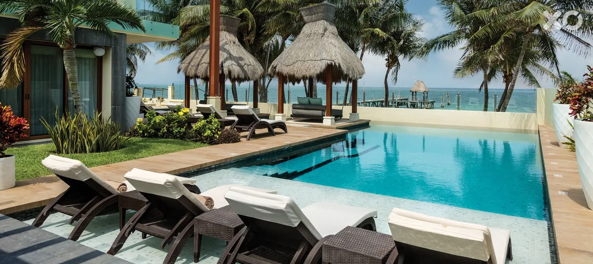 Azul Villa Esmeralda