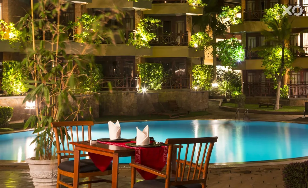 Royal Palms Beach Hotel
