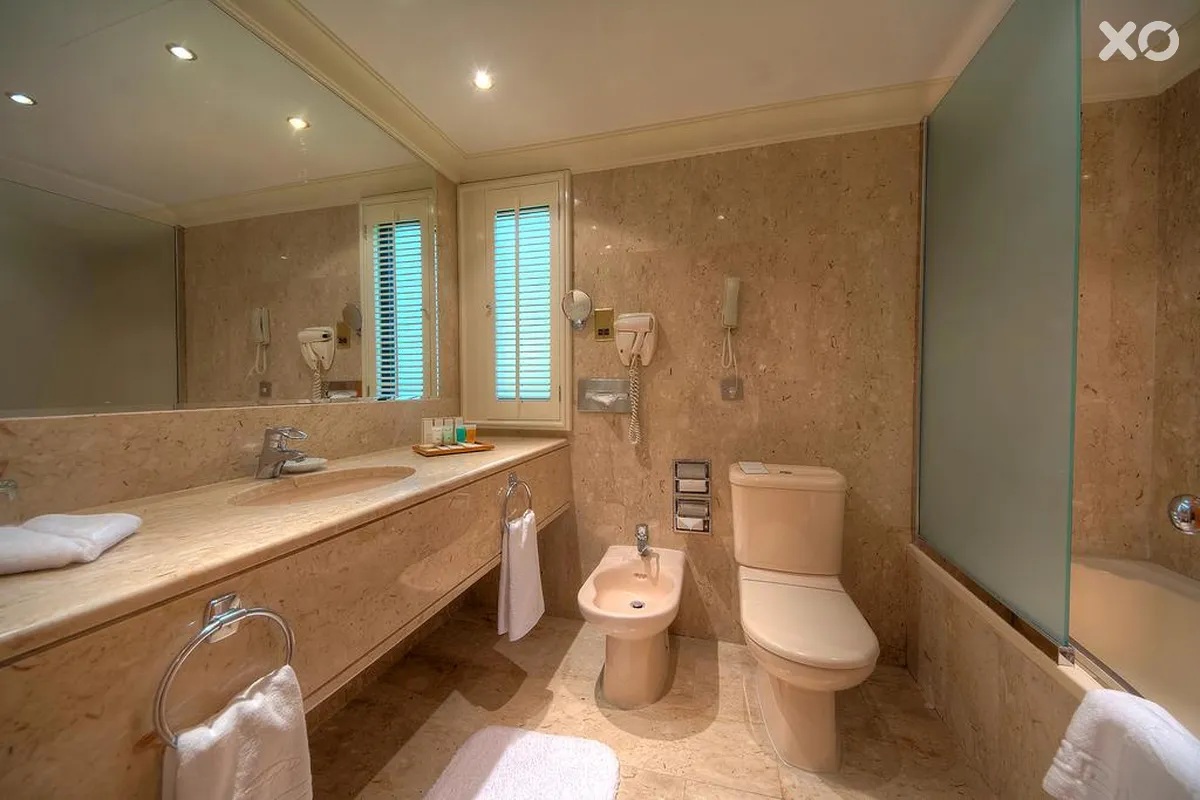 Dubai Marine Beach Resort & Spa