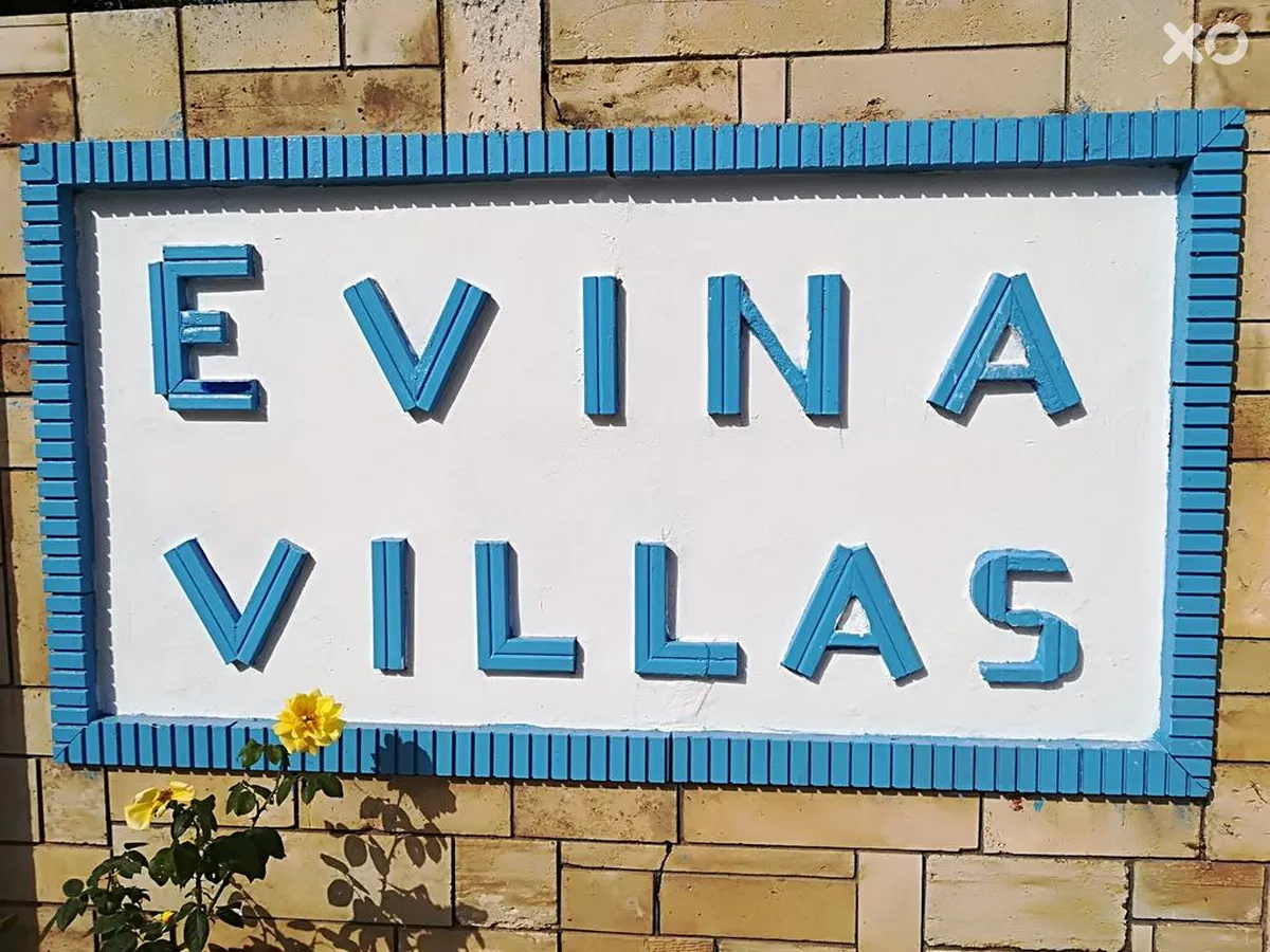 Evina Room & Villas
