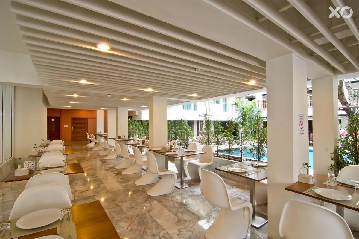 Sunshine Hotel & Residences