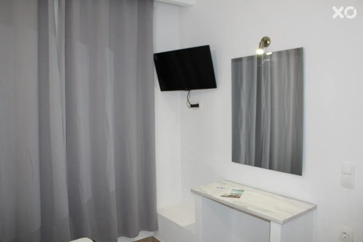 Zeus Hotel