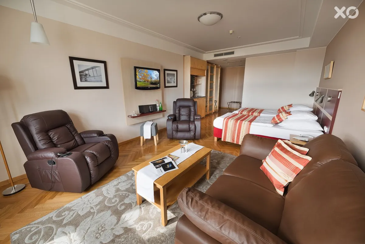 EA Hotel Julis