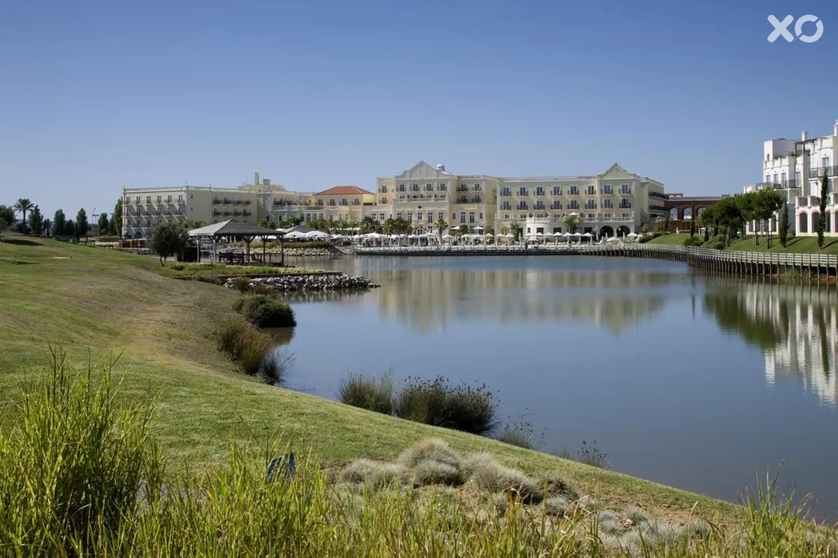 Domes Lake Algarve