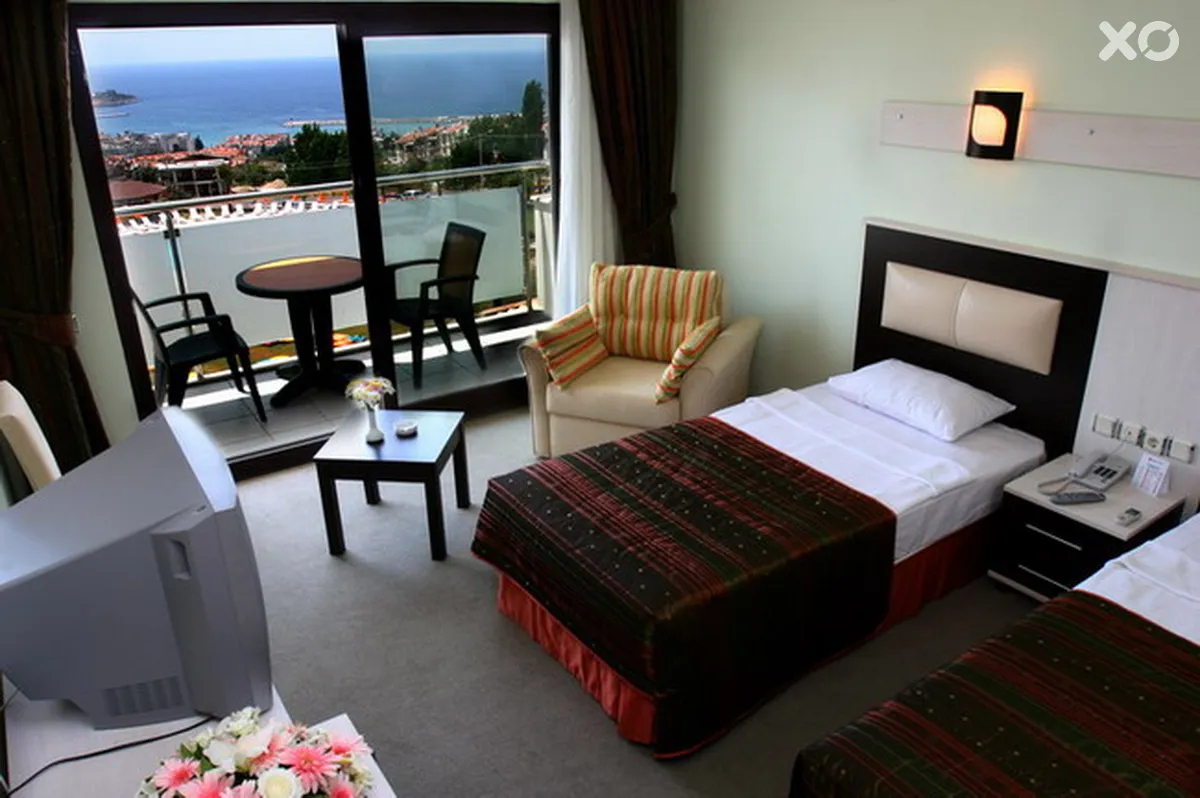 First Class Hotel