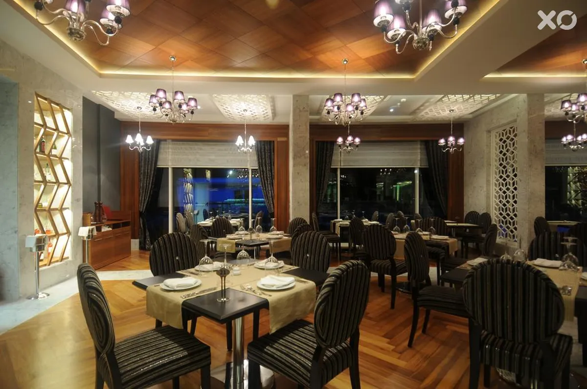 Gold Island Hotel