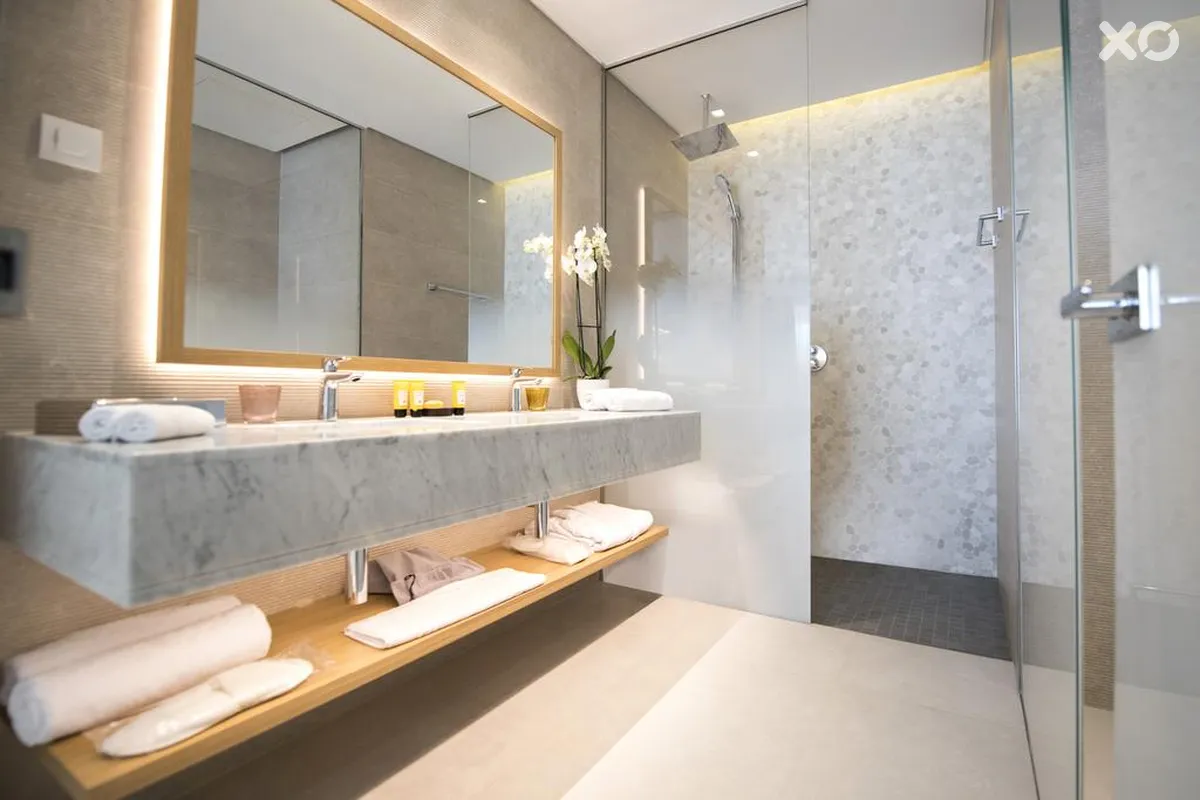 Chedi Lustica Bay Hotel