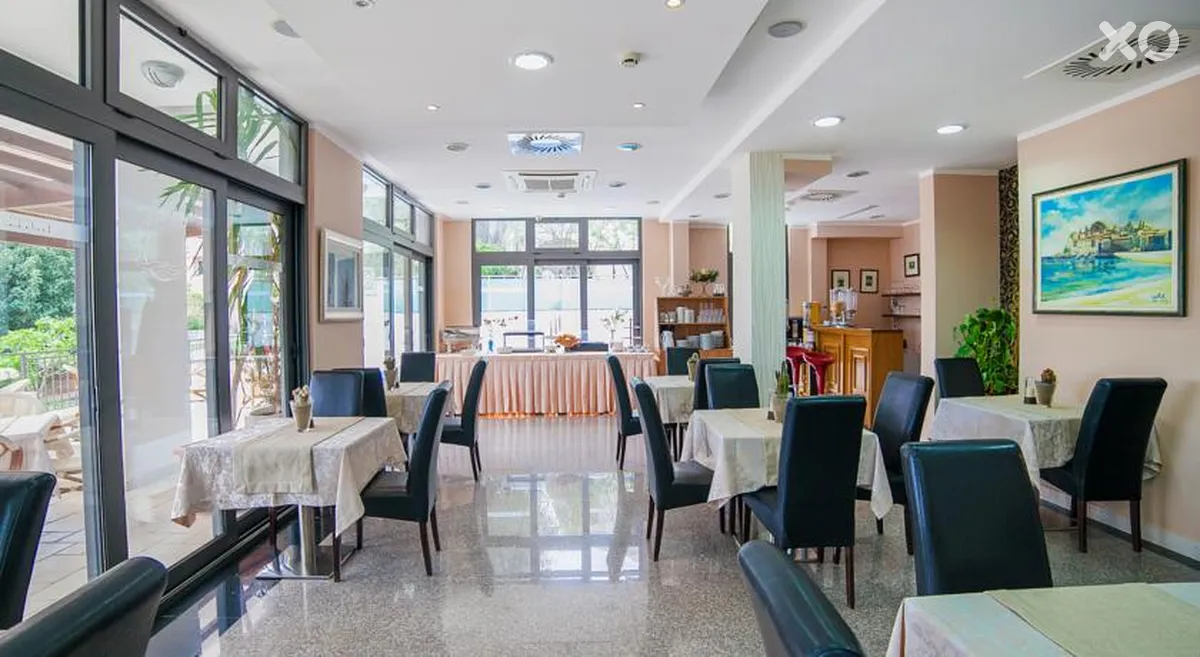 Petrovac Hotel