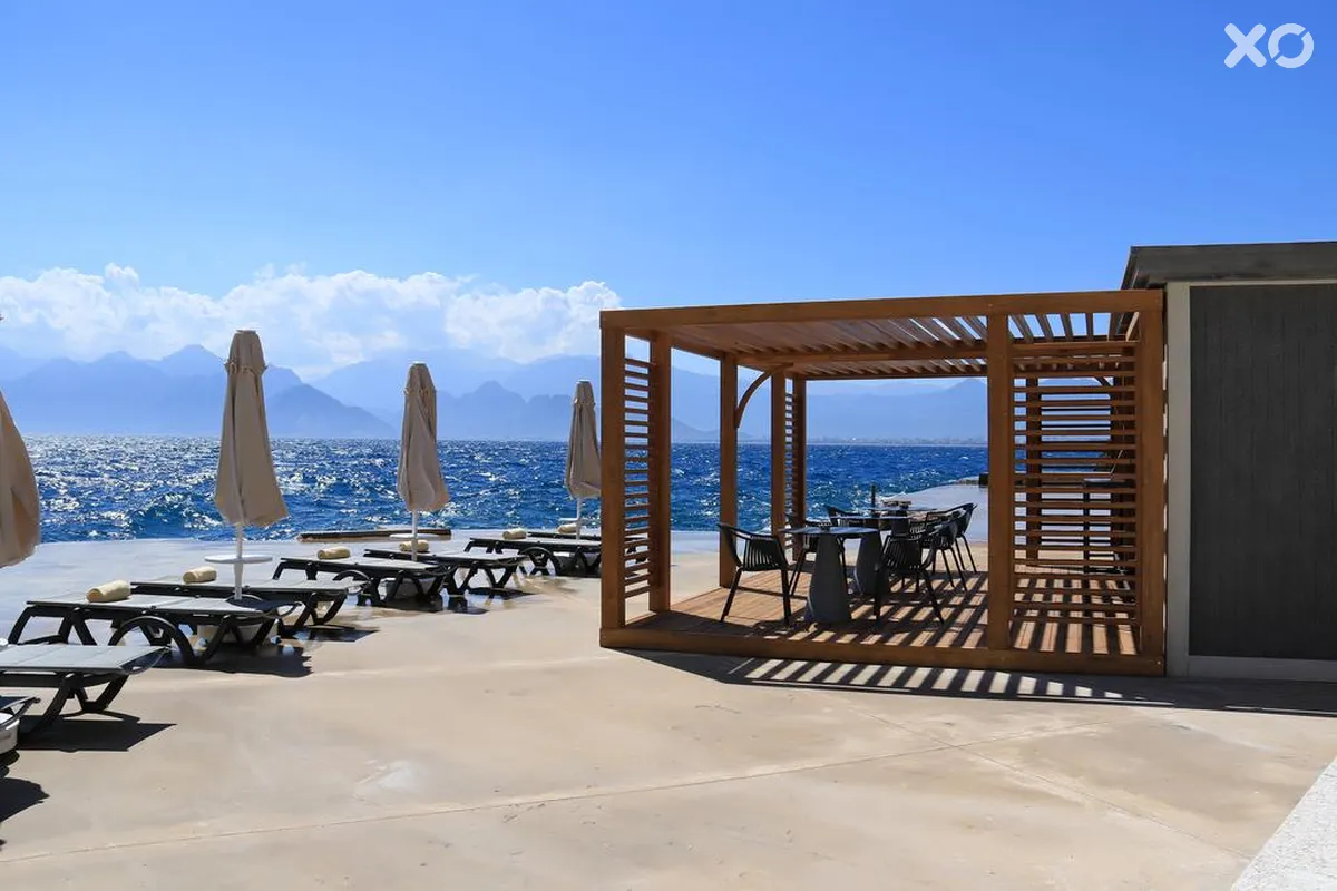 Akra Hotel