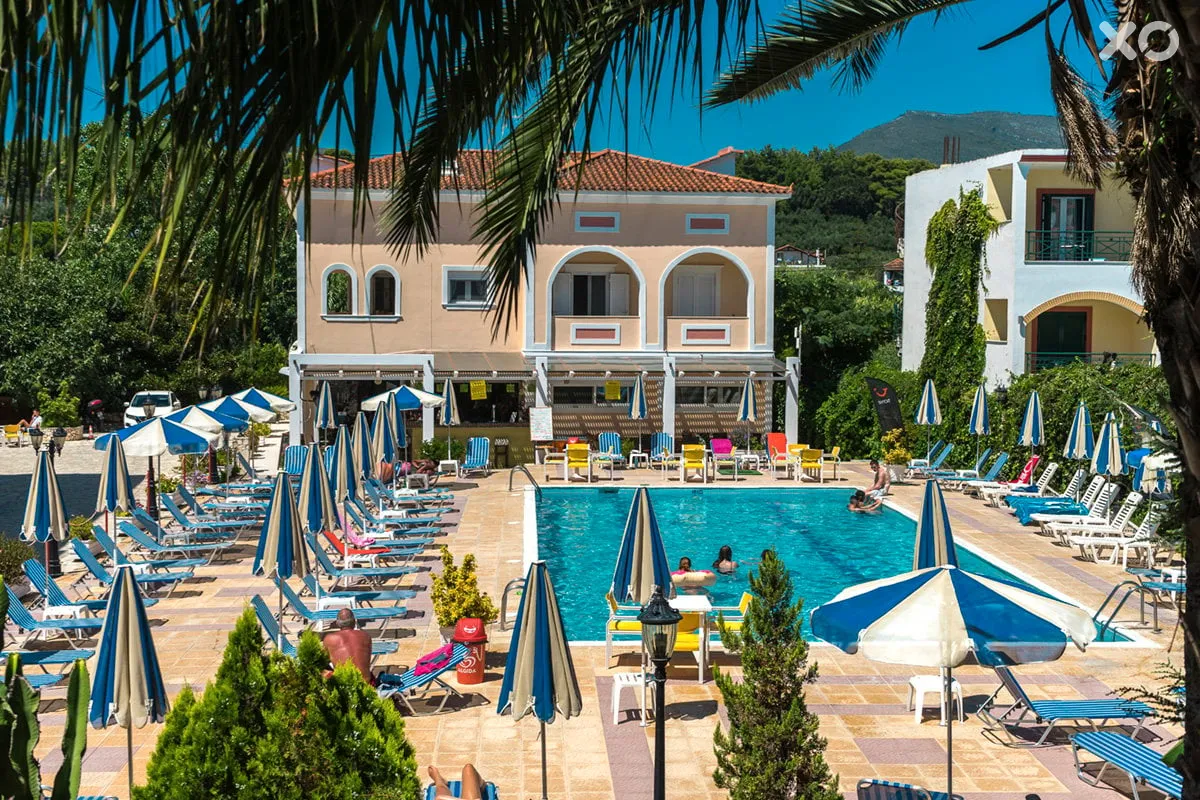 Ionis Art Hotel