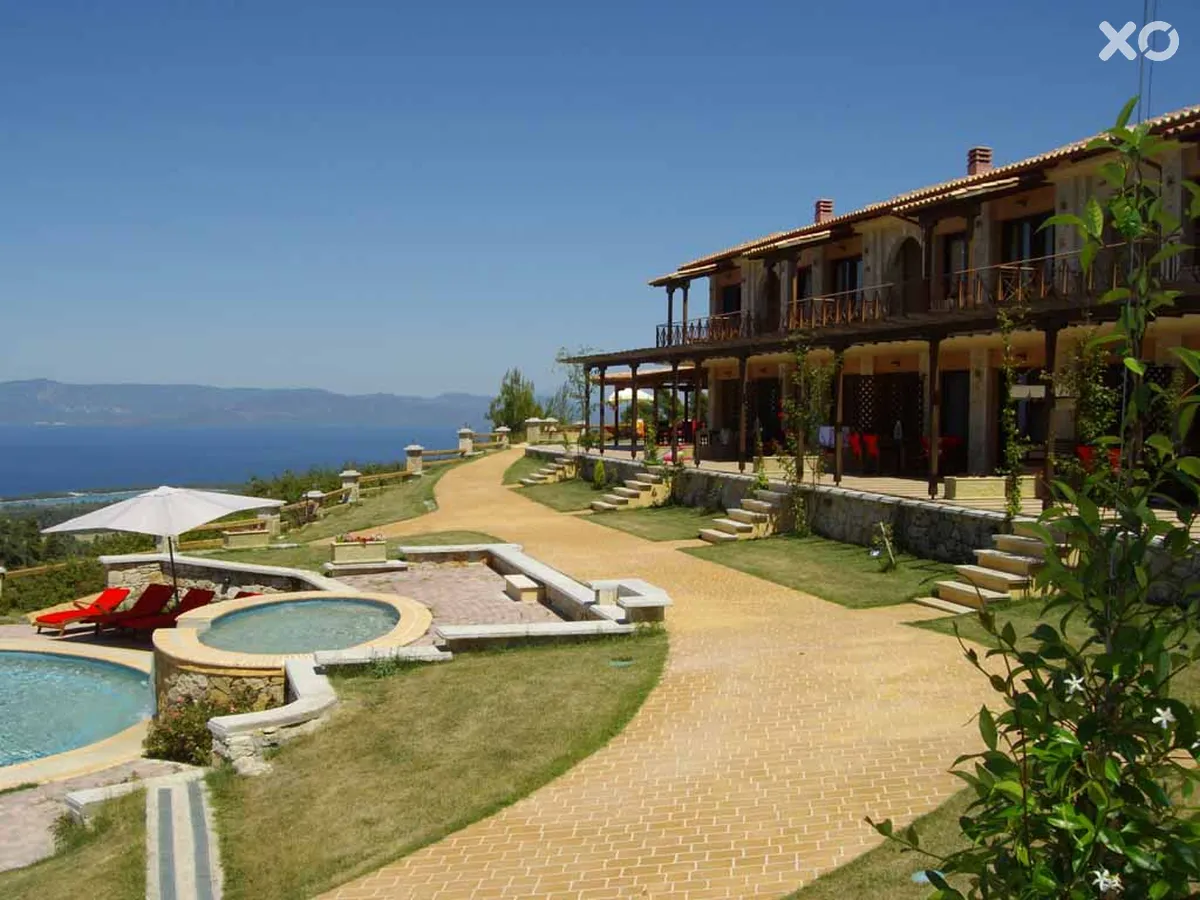Akritas Ef Zin Villas & Suite