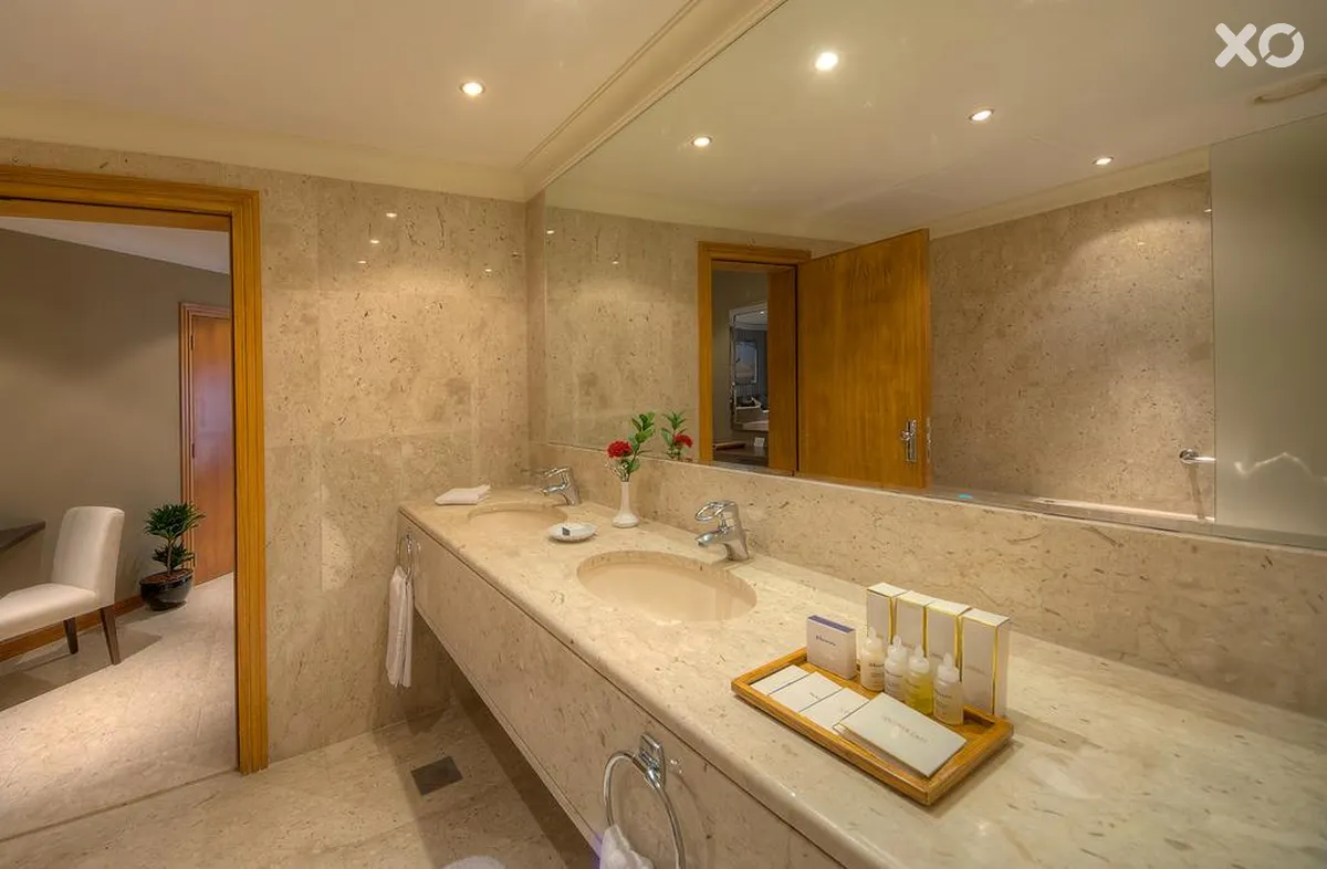 Dubai Marine Beach Resort & Spa