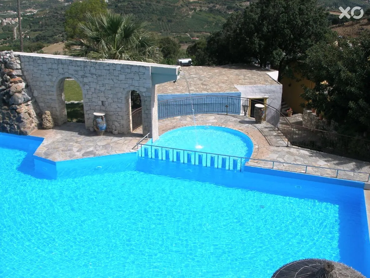 Arolithos Traditional Cretan Village