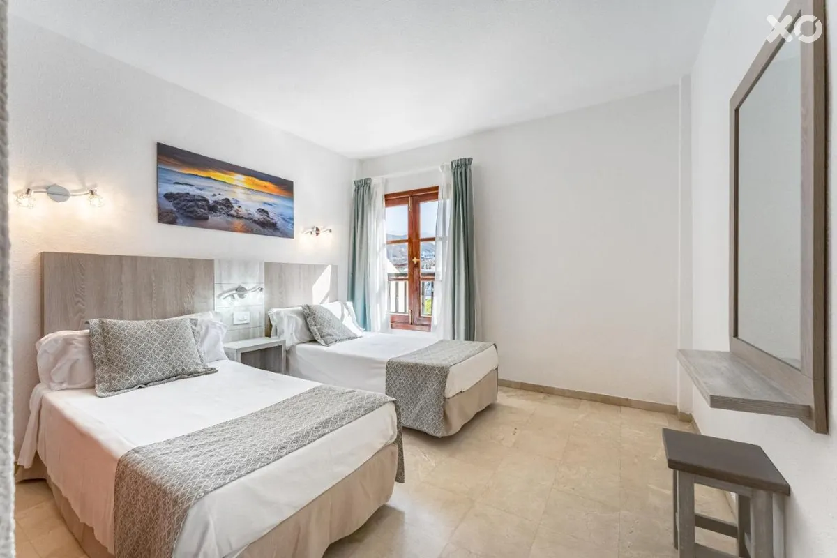 Klayman Olivina Aparthotel