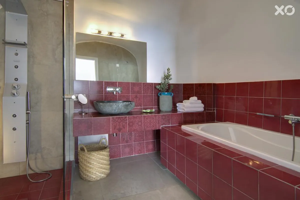 Santorini Secret Suites & Spa